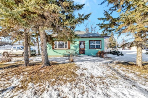 202 1 Street East, Lashburn, SK - Outdoor