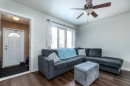 4821 47 Street, Lloydminster, SK  - Indoor Photo Showing Living Room 