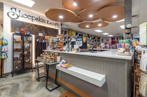 4305 57 Avenue, Lloydminster, AB 