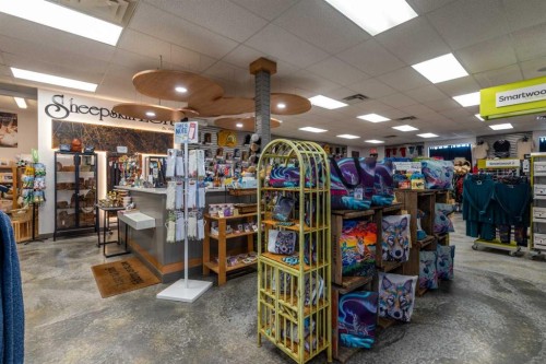 4305 57 Avenue, Lloydminster, AB 