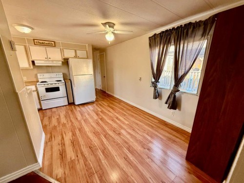 11-1609 14 Street, Wainwright, AB 