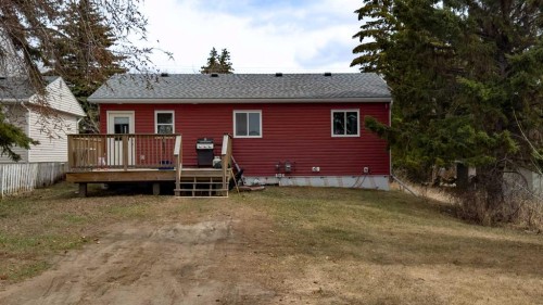 8 Rydberg, Hughenden, AB - Outdoor With Deck Patio Veranda