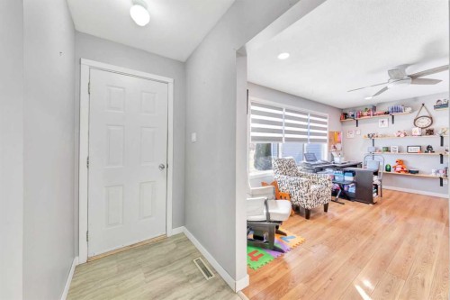 4604 56 Avenue, Lloydminster, AB - Indoor Photo Showing Other Room