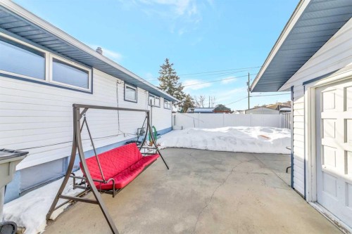 4604 56 Avenue, Lloydminster, AB - Outdoor