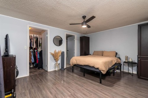 3312 43A Avenue, Lloydminster, SK - Indoor Photo Showing Bedroom
