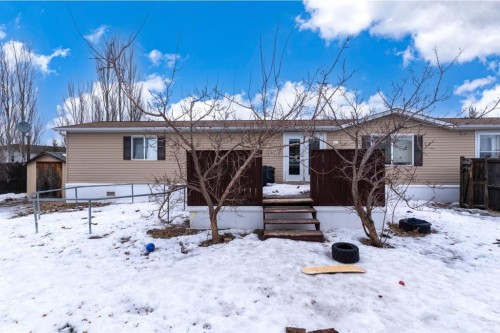 3312 43A Avenue, Lloydminster, SK - Outdoor