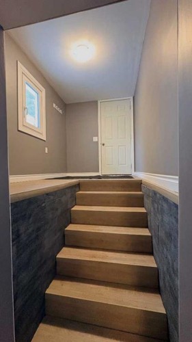 1106 2 Avenue, Wainwright, AB - Indoor Photo Showing Other Room