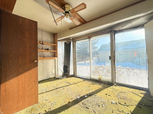 5514 50 Avenue, Lloydminster, AB - Indoor Photo Showing Other Room