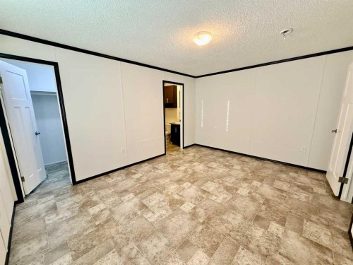 26-1609 14 Street, Wainwright, AB 