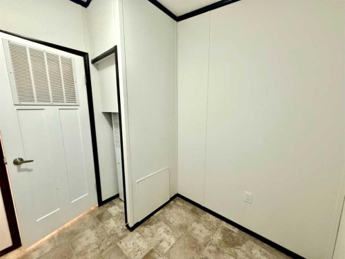 26-1609 14 Street, Wainwright, AB 