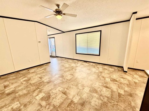 26-1609 14 Street, Wainwright, AB 