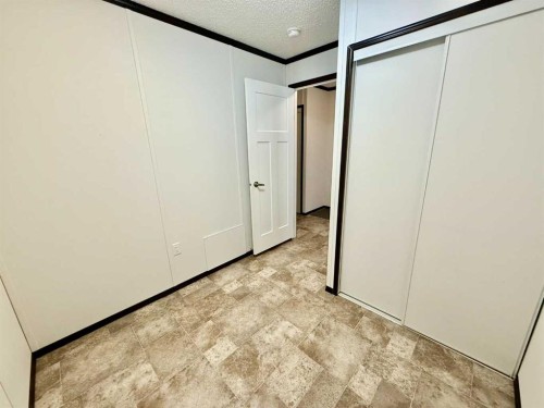 26-1609 14 Street, Wainwright, AB 