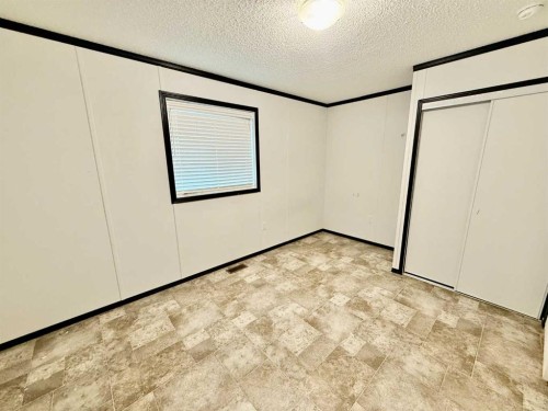 26-1609 14 Street, Wainwright, AB 