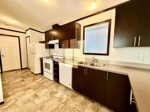 26-1609 14 Street, Wainwright, AB 