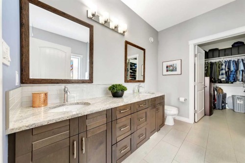 2008 61 Avenue, Lloydminster, AB - Indoor Photo Showing Bathroom