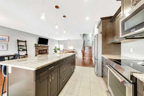 2008 61 Avenue, Lloydminster, AB - Indoor Photo Showing Kitchen With Upgraded Kitchen