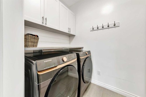 2008 61 Avenue, Lloydminster, AB - Indoor Photo Showing Laundry Room