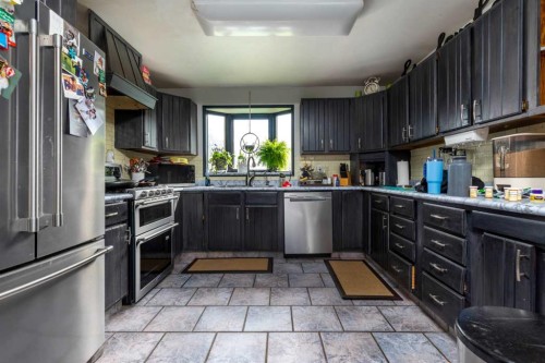 30230 Sk-303, Rural, SK - Indoor Photo Showing Kitchen