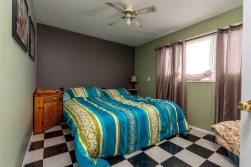 30230 Sk-303, Rural, SK - Indoor Photo Showing Bedroom