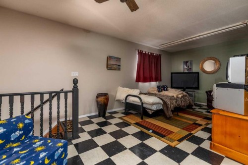 30230 Sk-303, Rural, SK - Indoor