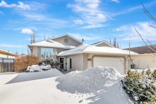 2307 57B Avenue, Lloydminster, AB - Outdoor