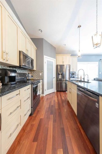 605 2 Street East, Maidstone, SK - Indoor Photo Showing Kitchen With Upgraded Kitchen