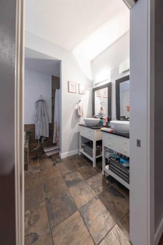 605 2 Street East, Maidstone, SK - Indoor