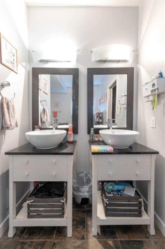 605 2 Street East, Maidstone, SK - Indoor Photo Showing Bathroom