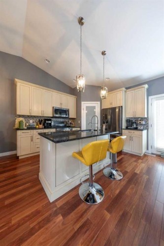 605 2 Street East, Maidstone, SK - Indoor Photo Showing Kitchen