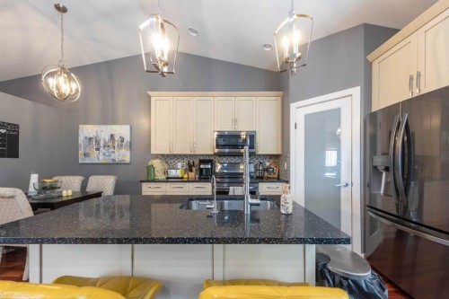 605 2 Street East, Maidstone, SK - Indoor Photo Showing Kitchen With Upgraded Kitchen