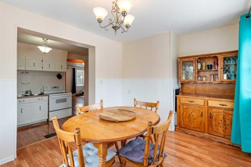 5412 50 Street West, Lloydminster, AB - Indoor Photo Showing Dining Room