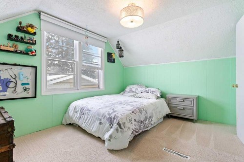5412 50 Street West, Lloydminster, AB - Indoor Photo Showing Bedroom