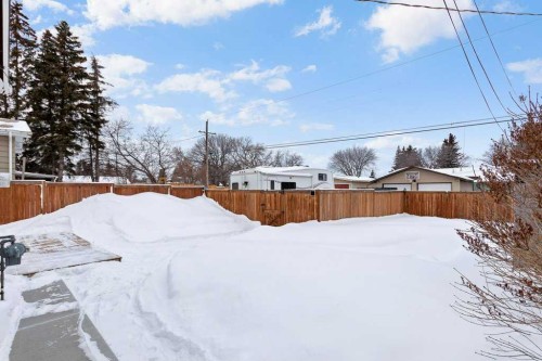 5412 50 Street West, Lloydminster, AB - Outdoor