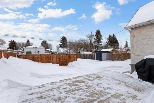 5412 50 Street West, Lloydminster, AB - Outdoor