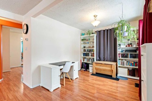 5412 50 Street West, Lloydminster, AB - Indoor