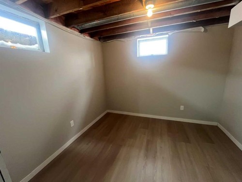 5015 53 St, Mannville, AB - Indoor Photo Showing Basement