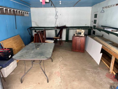 5015 53 St, Mannville, AB - Indoor