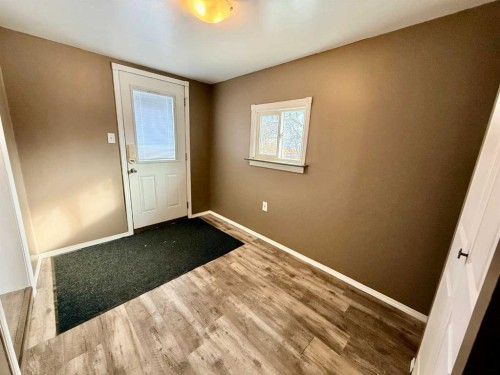 1033 16 Avenue, Wainwright, AB - Indoor Photo Showing Other Room