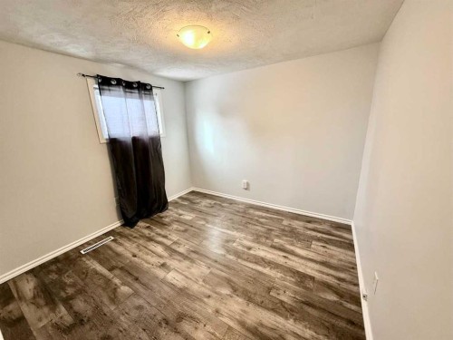 1033 16 Avenue, Wainwright, AB - Indoor Photo Showing Other Room