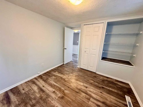 1033 16 Avenue, Wainwright, AB - Indoor Photo Showing Other Room