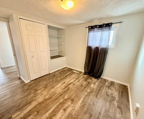 1033 16 Avenue, Wainwright, AB - Indoor Photo Showing Other Room
