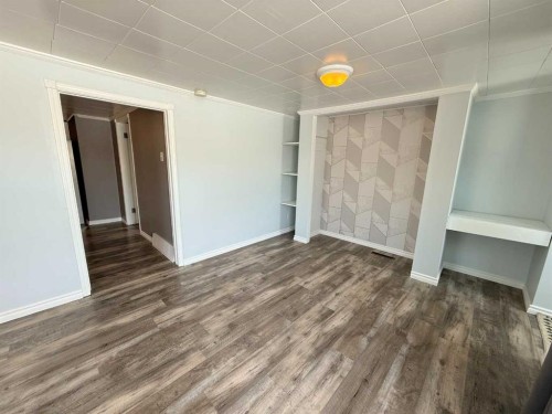 1033 16 Avenue, Wainwright, AB - Indoor Photo Showing Other Room