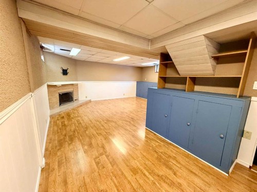 1033 16 Avenue, Wainwright, AB - Indoor