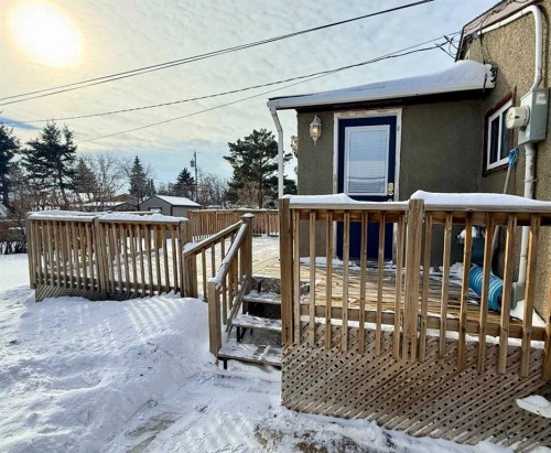 1033 16 Avenue, Wainwright, AB - Outdoor With Deck Patio Veranda