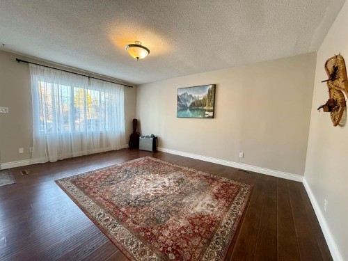 713 6 Avenue, Wainwright, AB - Indoor