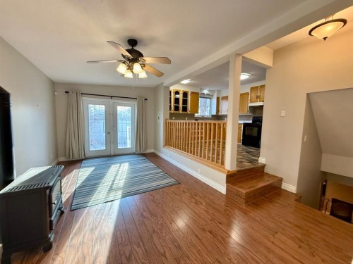 713 6 Avenue, Wainwright, AB - Indoor Photo Showing Other Room