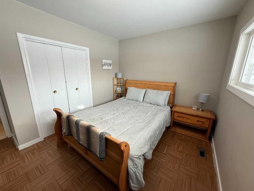 4606 50 Avenue, Vermilion, AB - Indoor Photo Showing Bedroom