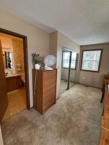 4606 50 Avenue, Vermilion, AB - Indoor Photo Showing Other Room