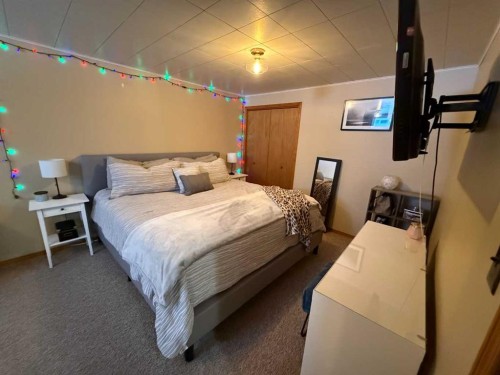 4606 50 Avenue, Vermilion, AB - Indoor Photo Showing Bedroom