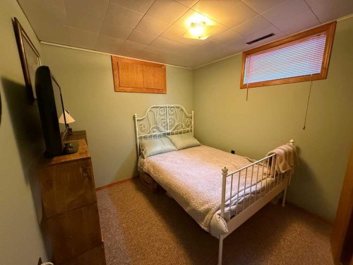 4606 50 Avenue, Vermilion, AB - Indoor